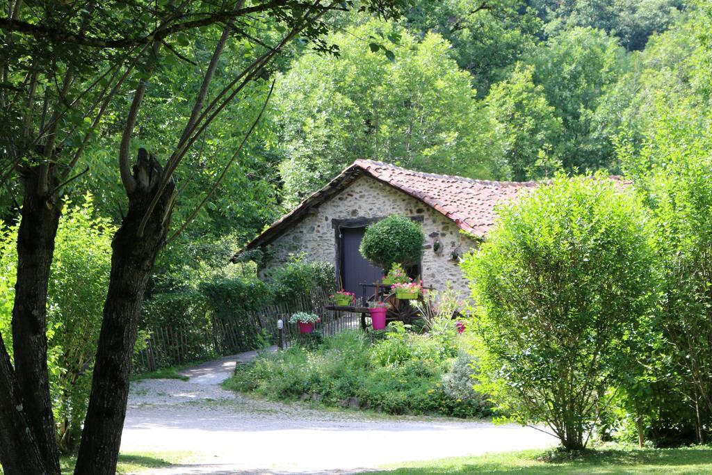 Camping Moulin De Chaules Saint-Constant Eksteriør bilde