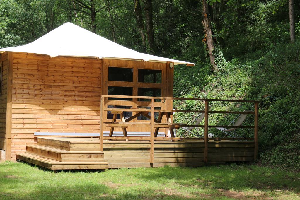 Camping Moulin De Chaules Saint-Constant Eksteriør bilde