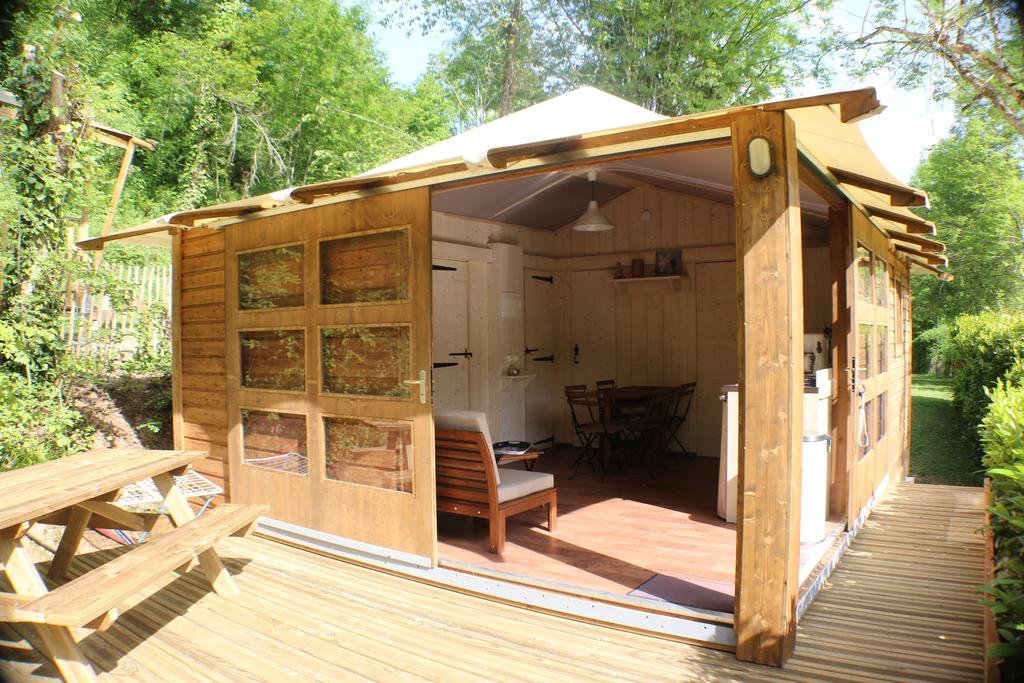Camping Moulin De Chaules Saint-Constant Eksteriør bilde